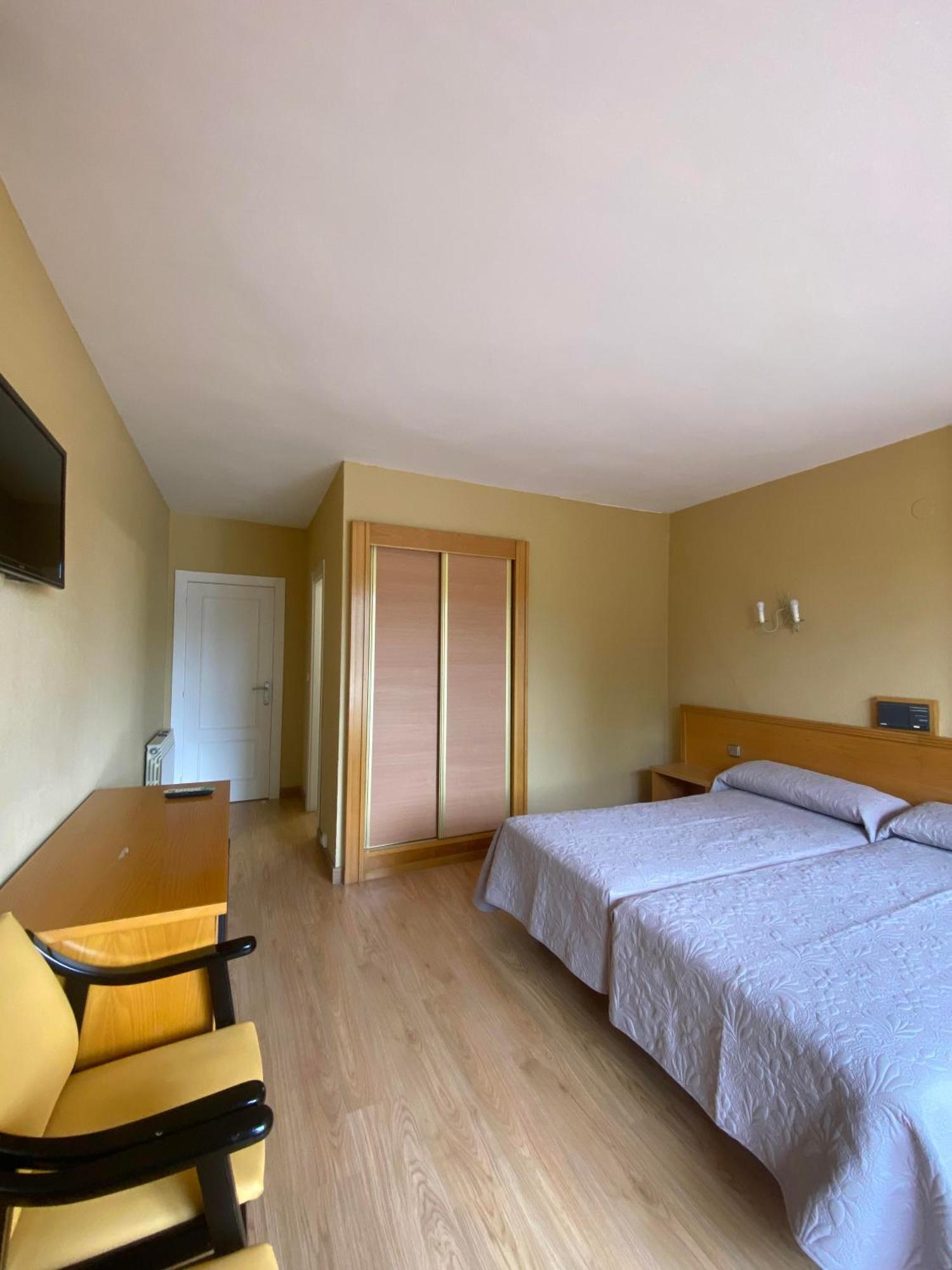 Hotel Zenit Mar Noja Buitenkant foto